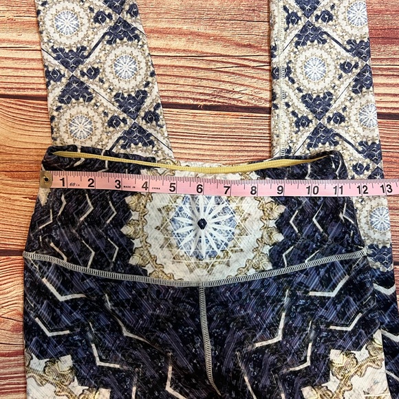 NWOT Wolven Reverie Leggings S - Picture 9 of 10